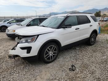  Salvage Ford Explorer