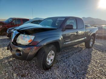  Salvage Toyota Tacoma