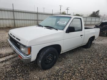  Salvage Nissan D21