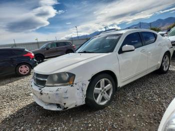  Salvage Dodge Avenger