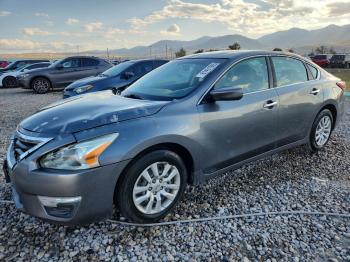  Salvage Nissan Altima