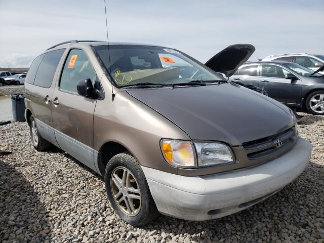  Salvage Toyota Sienna