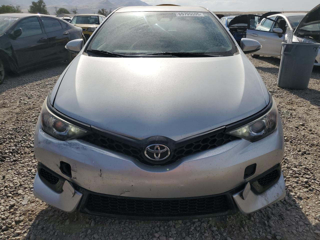 Toyota Corolla Image 8