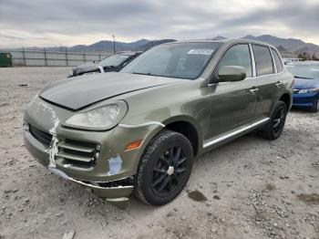  Salvage Porsche Cayenne