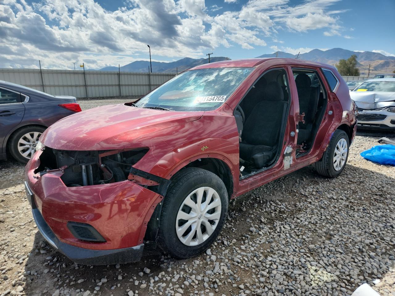 Nissan Rogue S Image 1