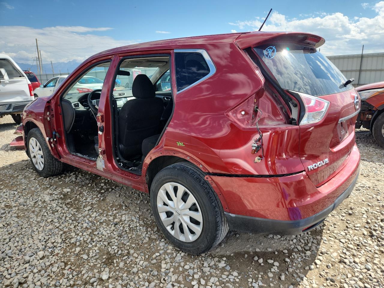 Nissan Rogue S Image 6