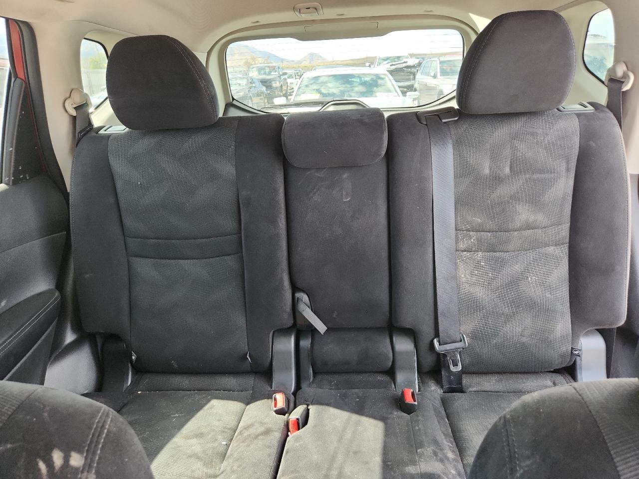 Nissan Rogue S Image 11