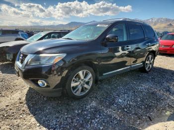  Salvage Nissan Pathfinder