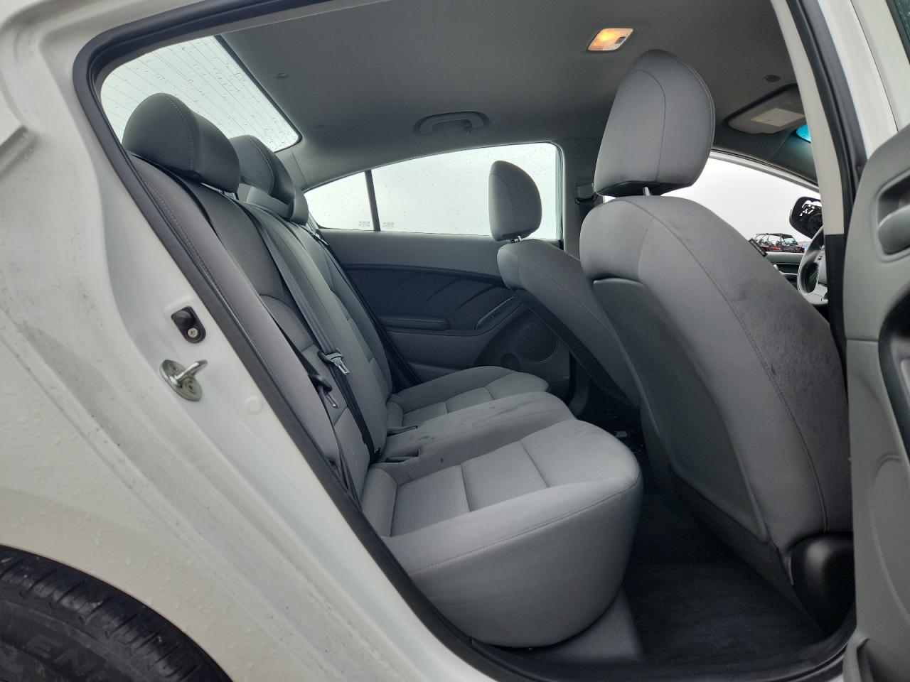 Kia Forte Lx Image 11