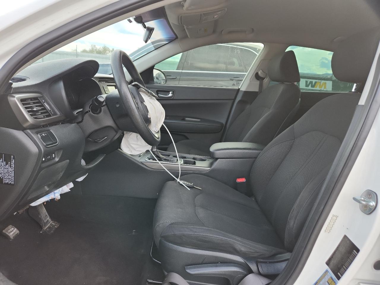 Kia Optima Lx Image 5