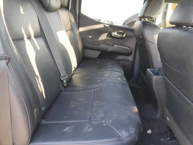 Toyota Tacoma Double Cab Image 4