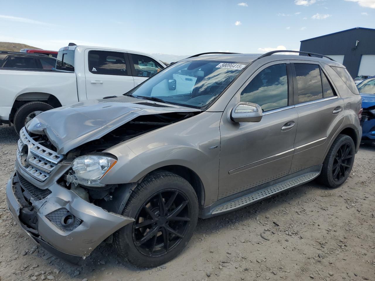 Mercedes-Benz M-Class Image 1