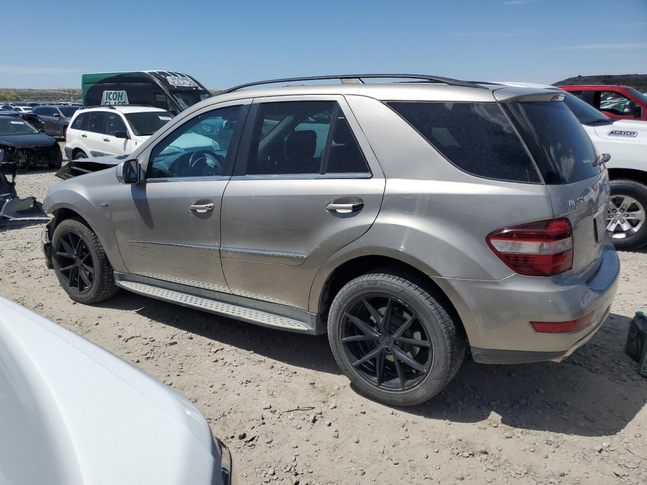 Mercedes-Benz M-Class Image 7