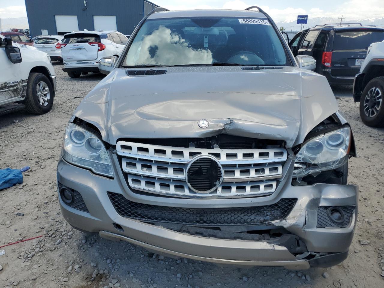 Mercedes-Benz M-Class Image 6