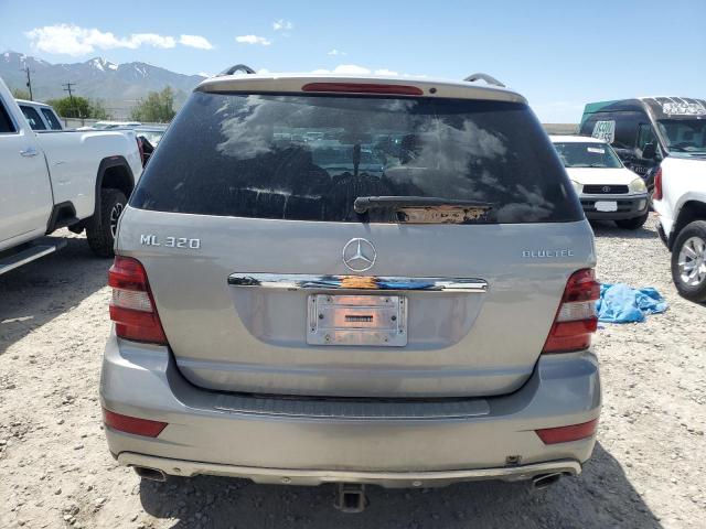 Mercedes-Benz M-Class Image 12