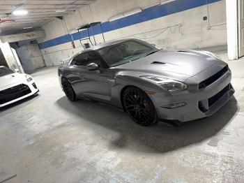  Salvage Nissan Gtr