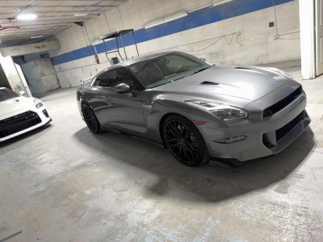  Salvage Nissan Gtr