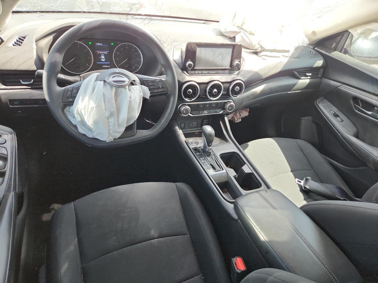 Nissan Sentra S Image 10