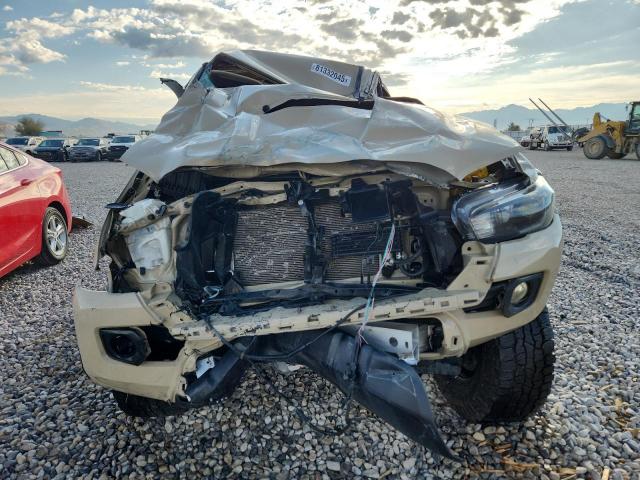 Toyota Tacoma Double Cab Image 3