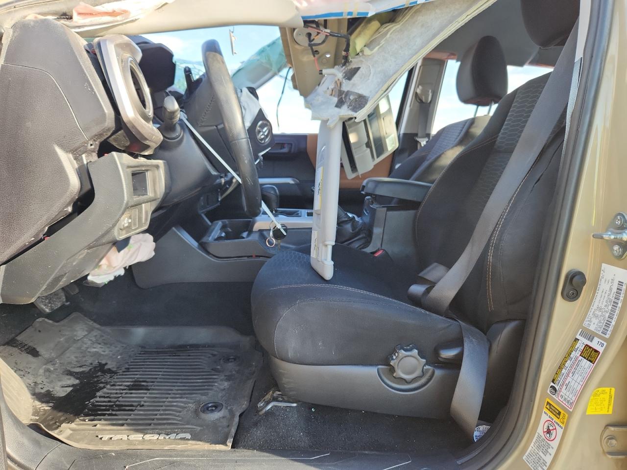 Toyota Tacoma Double Cab Image 7