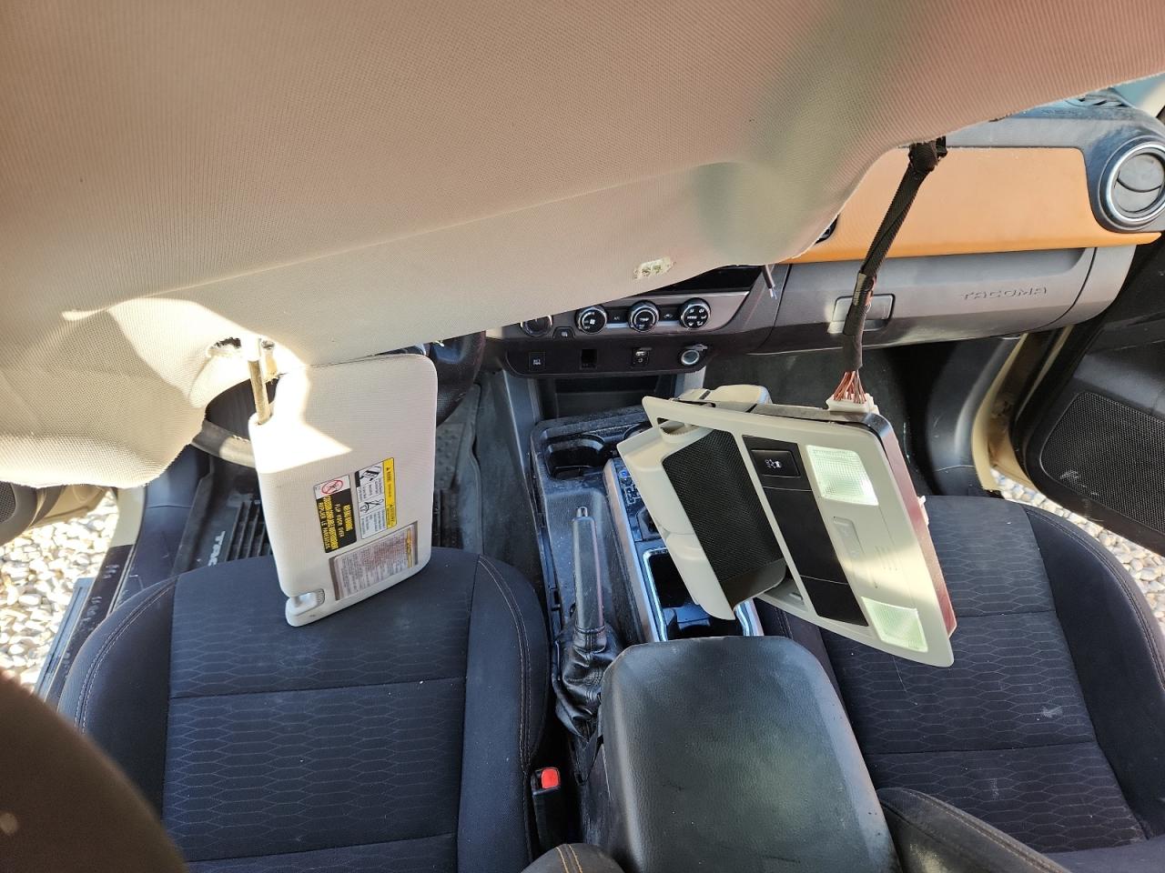 Toyota Tacoma Double Cab Image 6