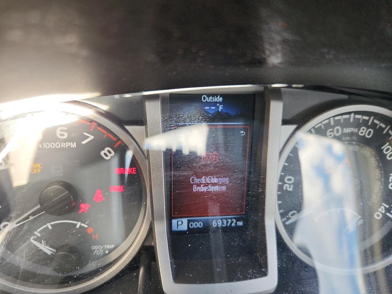 Toyota Tacoma Double Cab Image 5