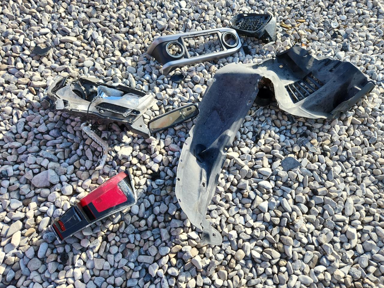 Toyota Tacoma Double Cab Image 12