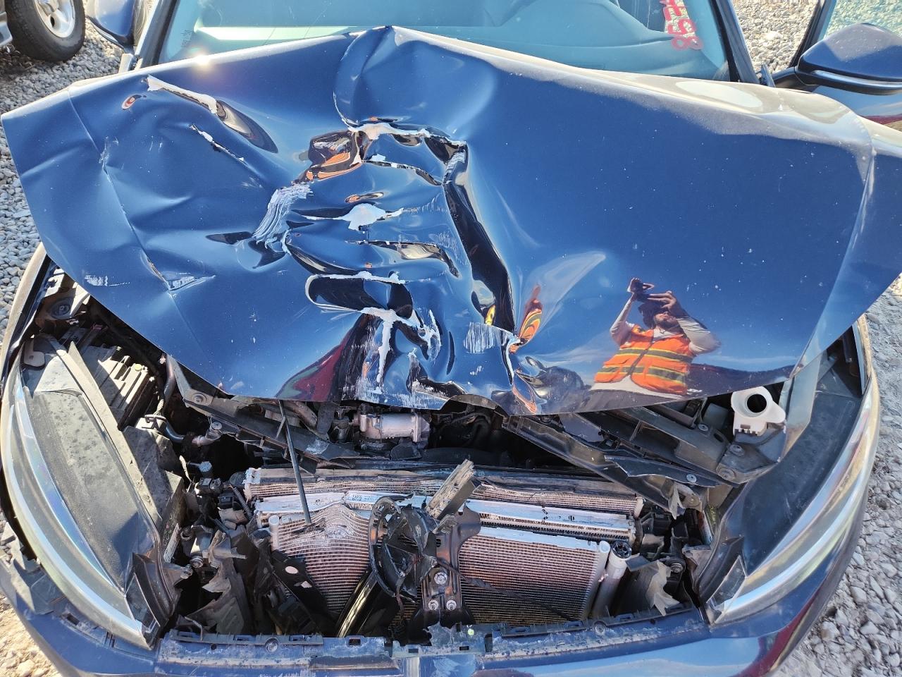 Volkswagen Golf S Image 9