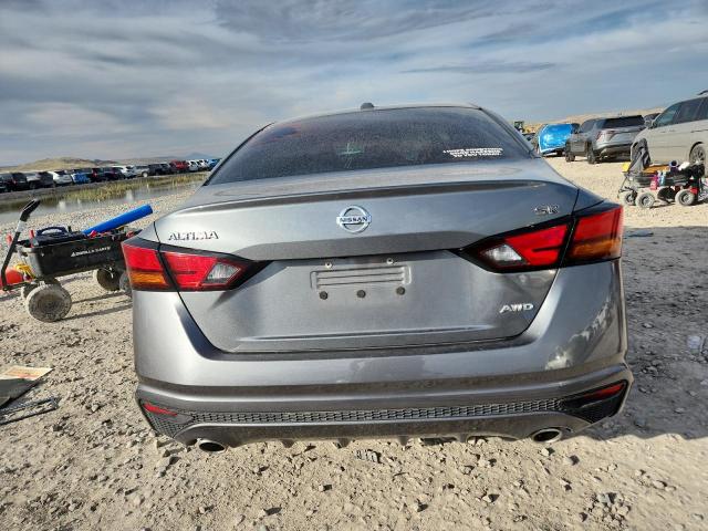 Nissan Altima Sr Image 13