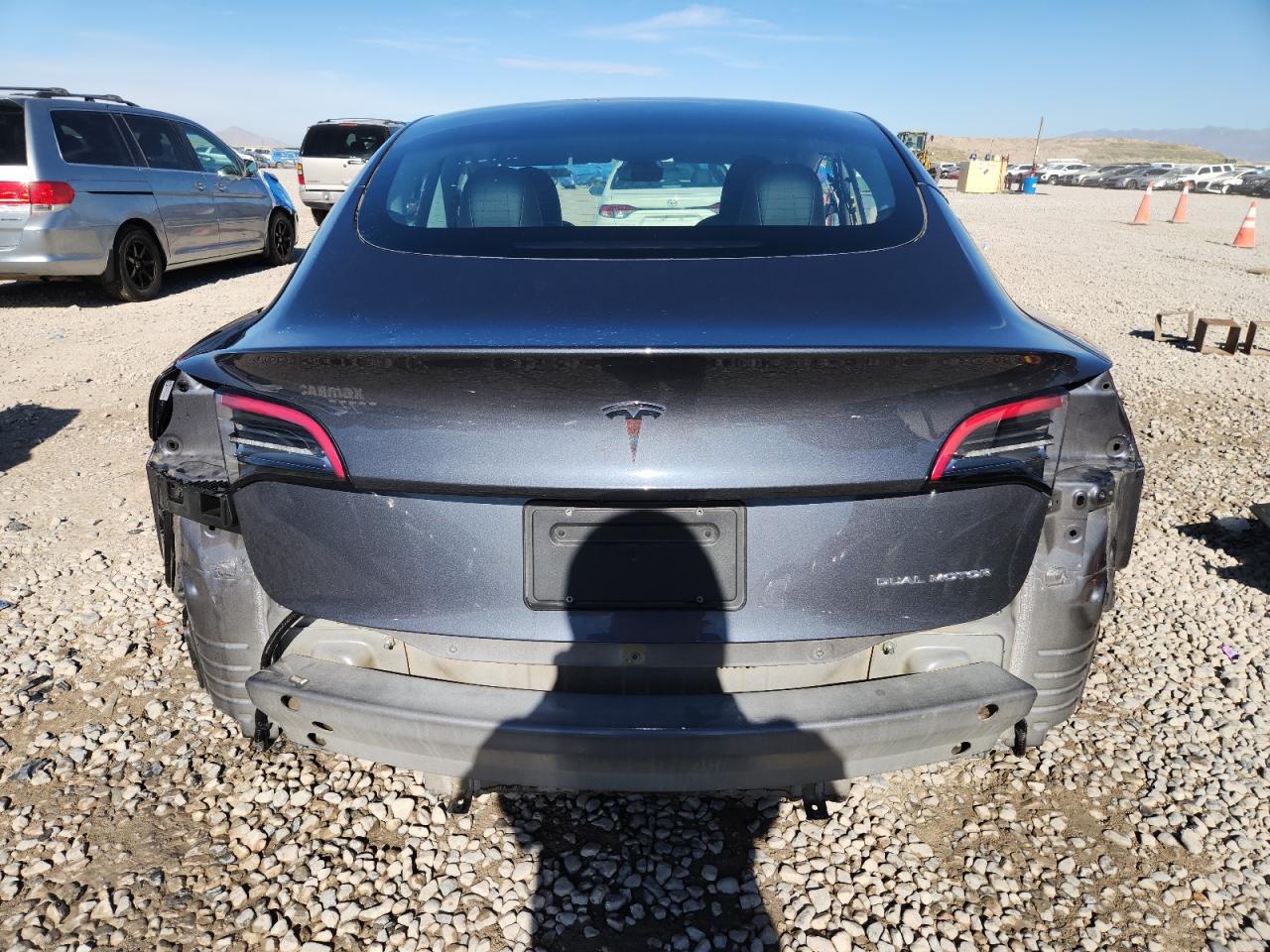 Tesla Model 3 Image 11