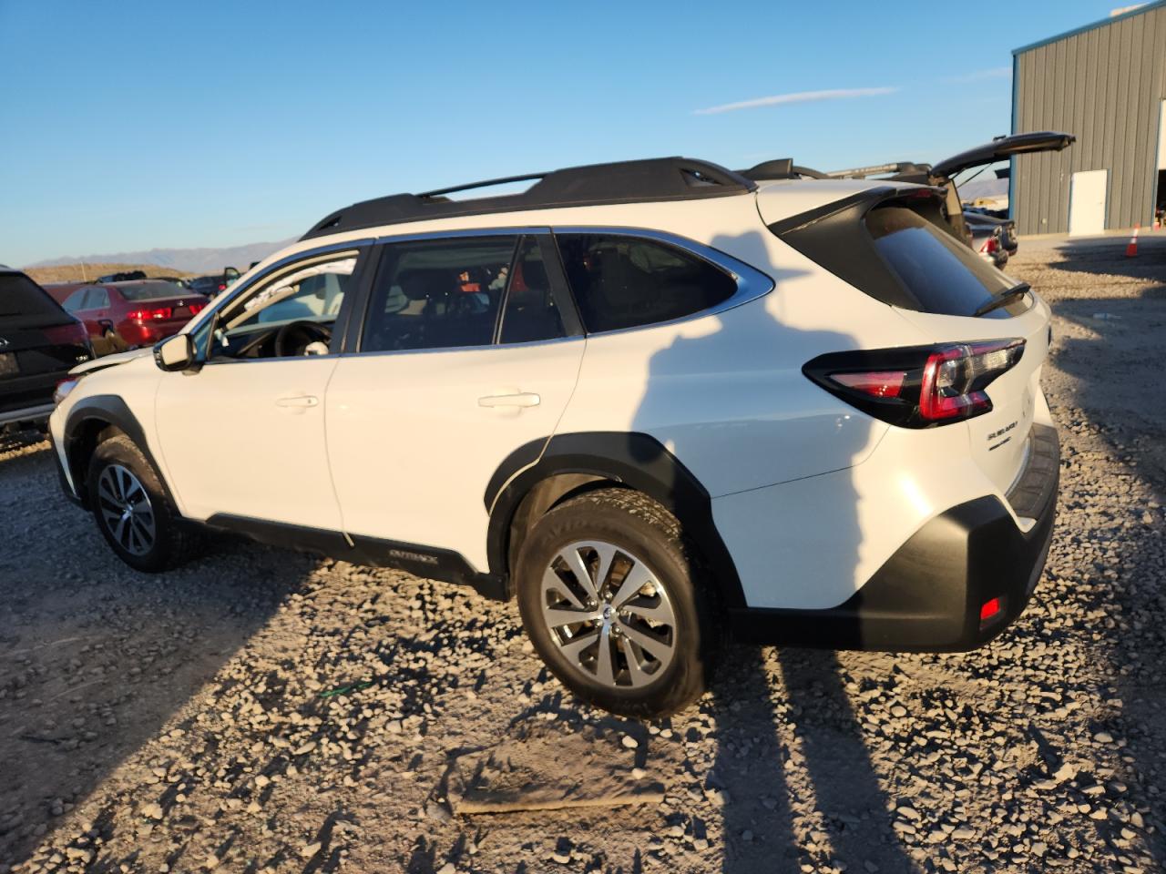 Subaru Outback Premium Image 2