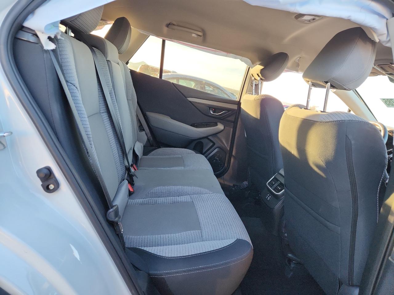 Subaru Outback Premium Image 4