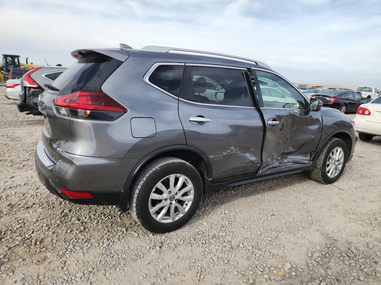 Nissan Rogue S Image 6