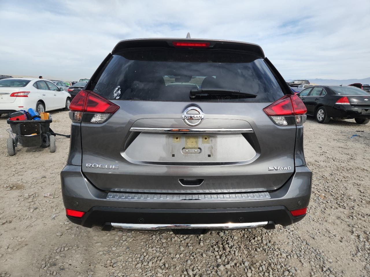 Nissan Rogue S Image 7