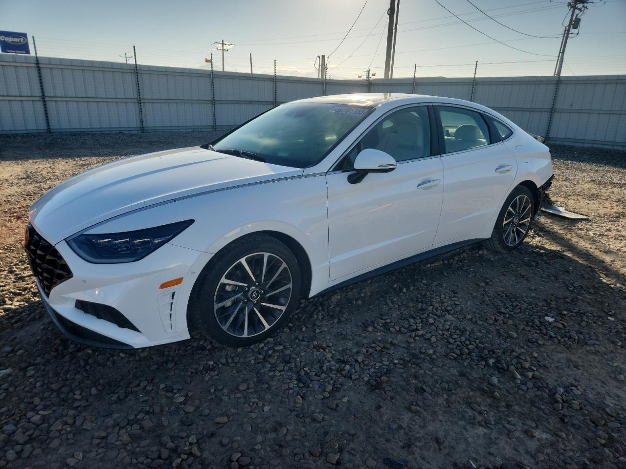 Hyundai SONATA Limited Image 1