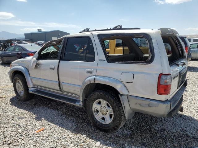Toyota 4Runner Limited Image 2