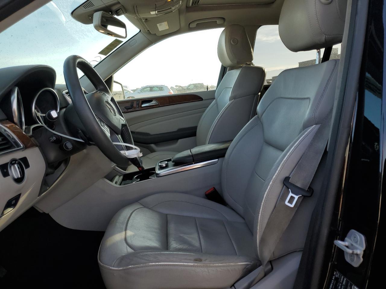 Mercedes-Benz M-Class 350 Bluetec Image 5