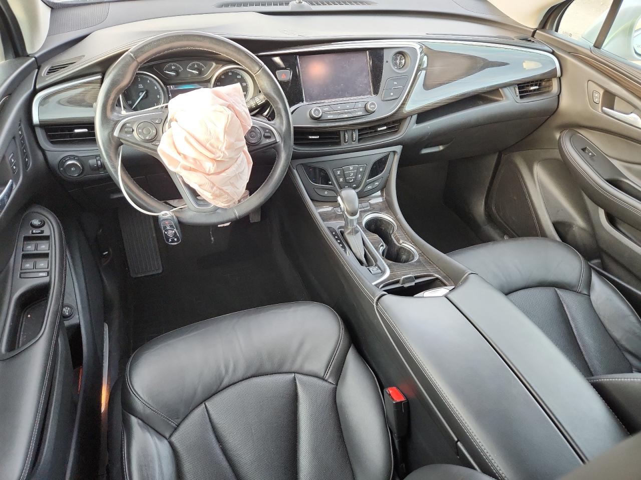 Buick Envision Essence Image 3