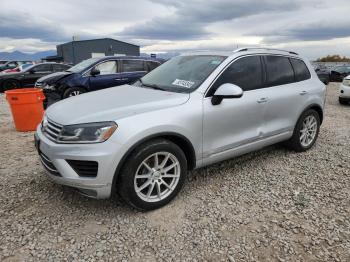  Salvage Volkswagen Touareg