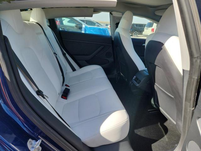 Tesla Model 3 Image 9