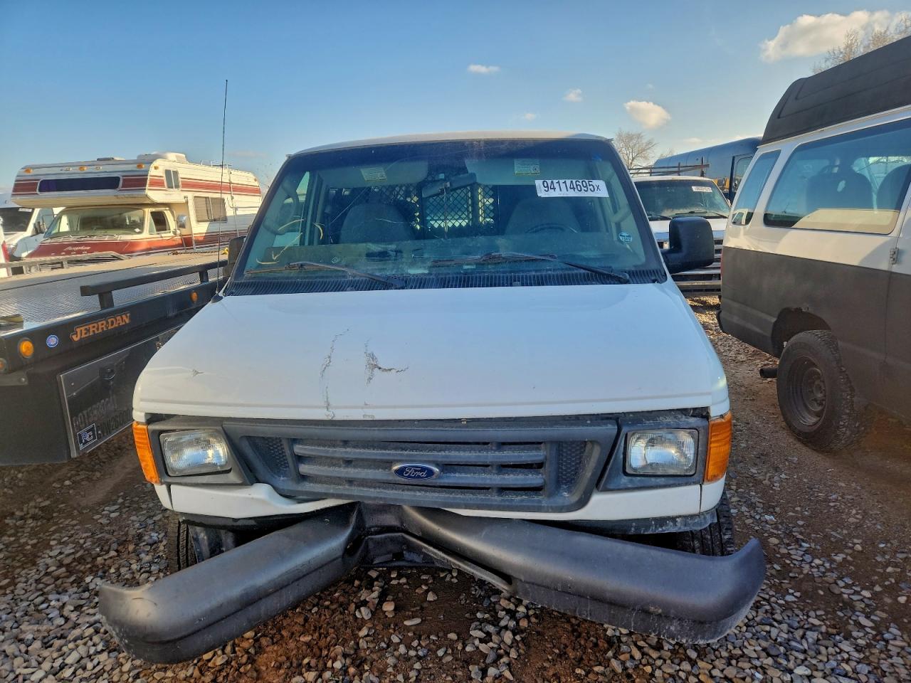 Ford Econoline E150 Van Image 12
