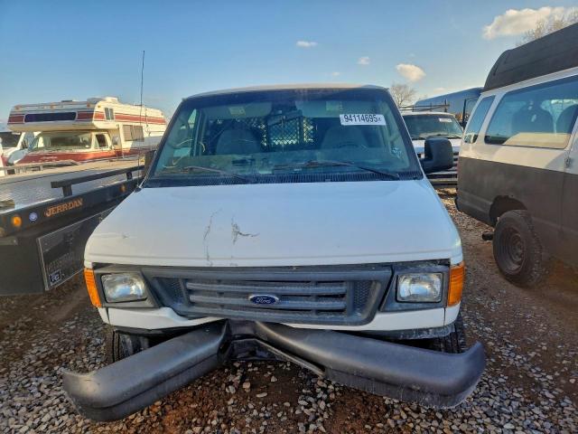 Ford Econoline E150 Van Image 12