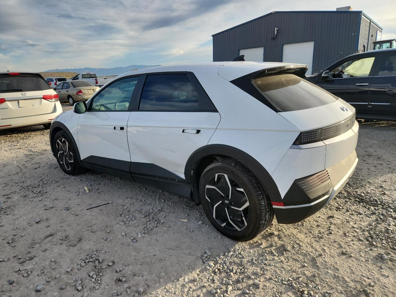 Hyundai Ioniq Se Image 3