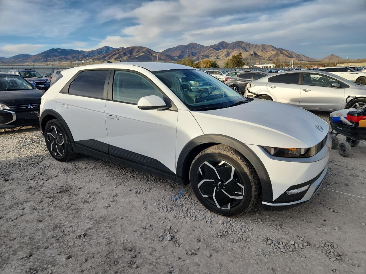 Hyundai Ioniq Se Image 4