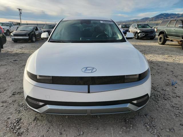 Hyundai Ioniq Se Image 8