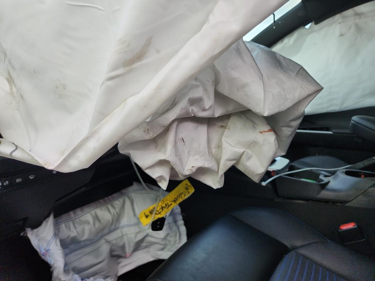 Toyota RAV4 Xse Image 6