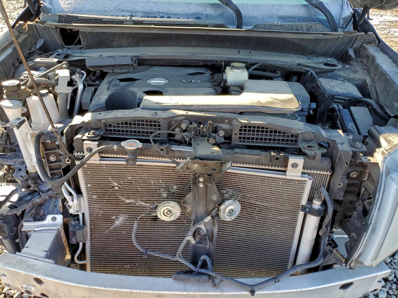 Nissan Pathfinder S Image 4