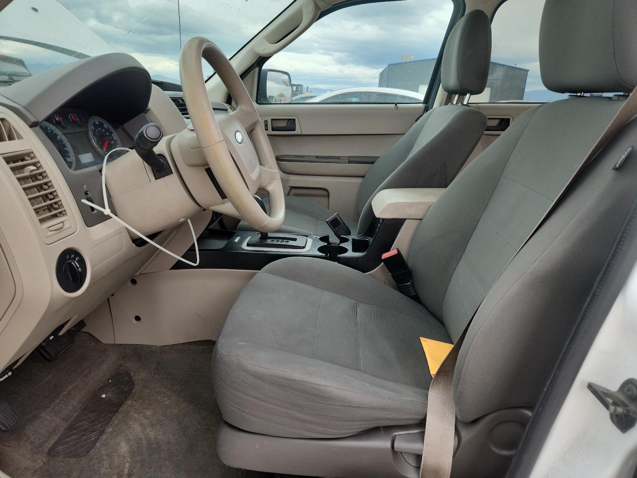 Ford Escape Xls Image 8