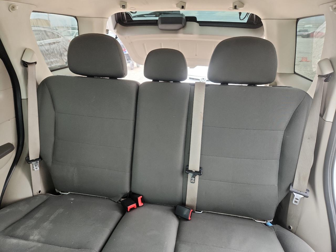 Ford Escape Xls Image 6