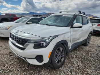  Salvage Kia Seltos